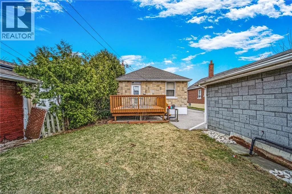 146 GLENCARRY Avenue Unit# Upper, #Upper