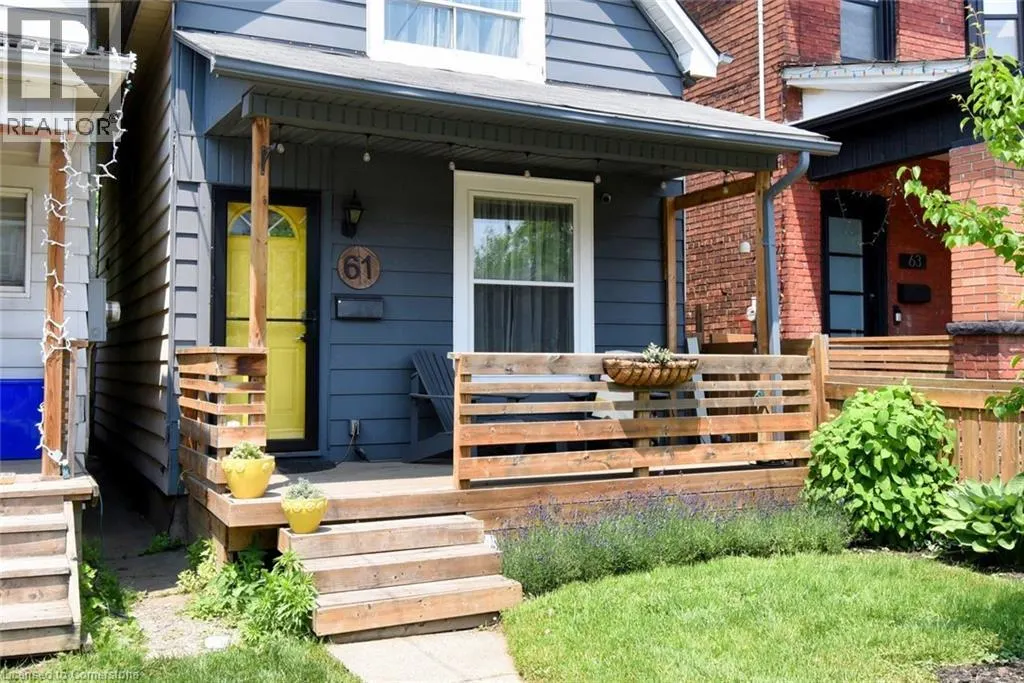61 CHESTNUT Avenue