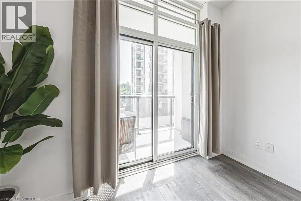 81 ROBINSON Street Unit# 302, #302