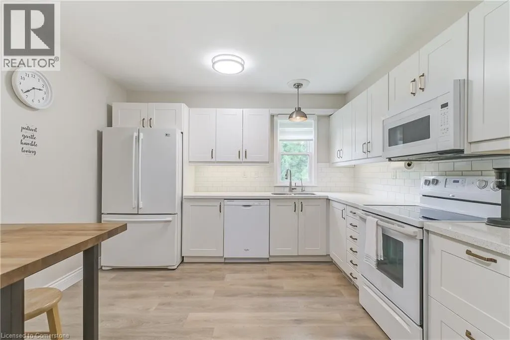 113 LYNDEN Road