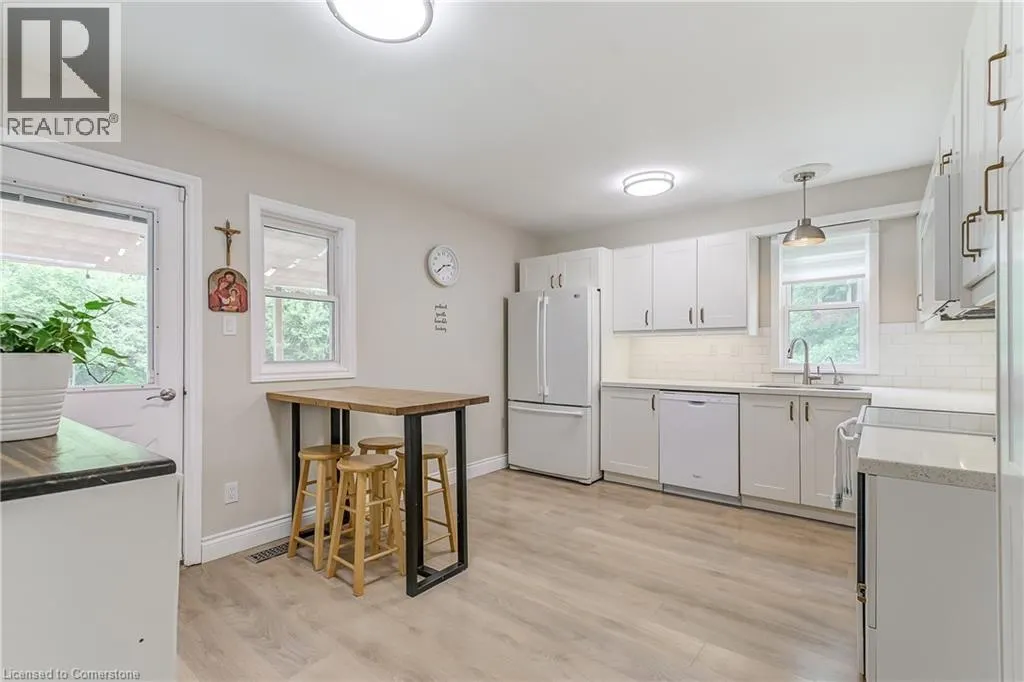 113 LYNDEN Road