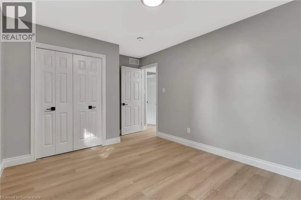 126 HIGHLAND Road W