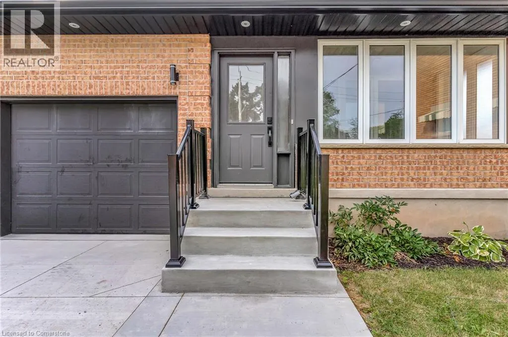 126 HIGHLAND Road W