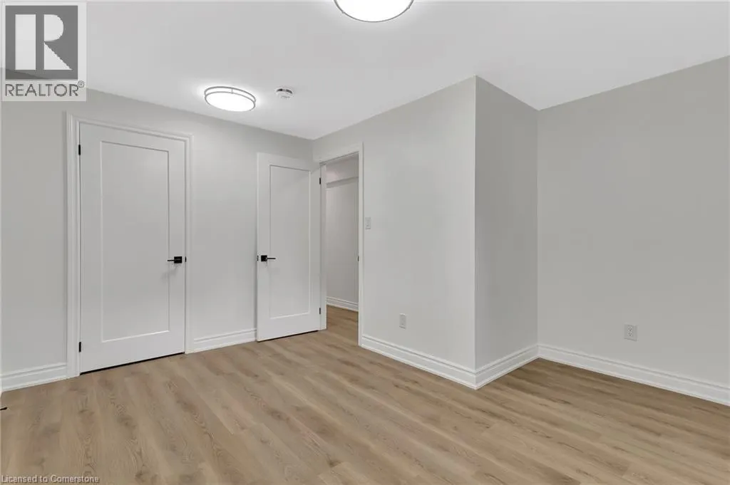 126 HIGHLAND Road W