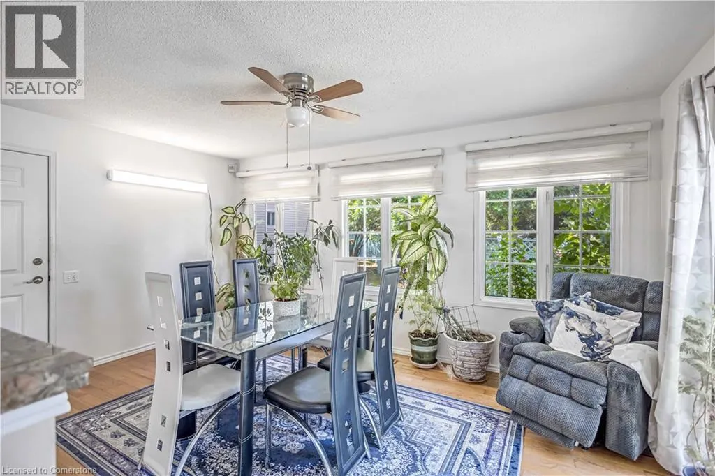 375 SILVERBIRCH Boulevard