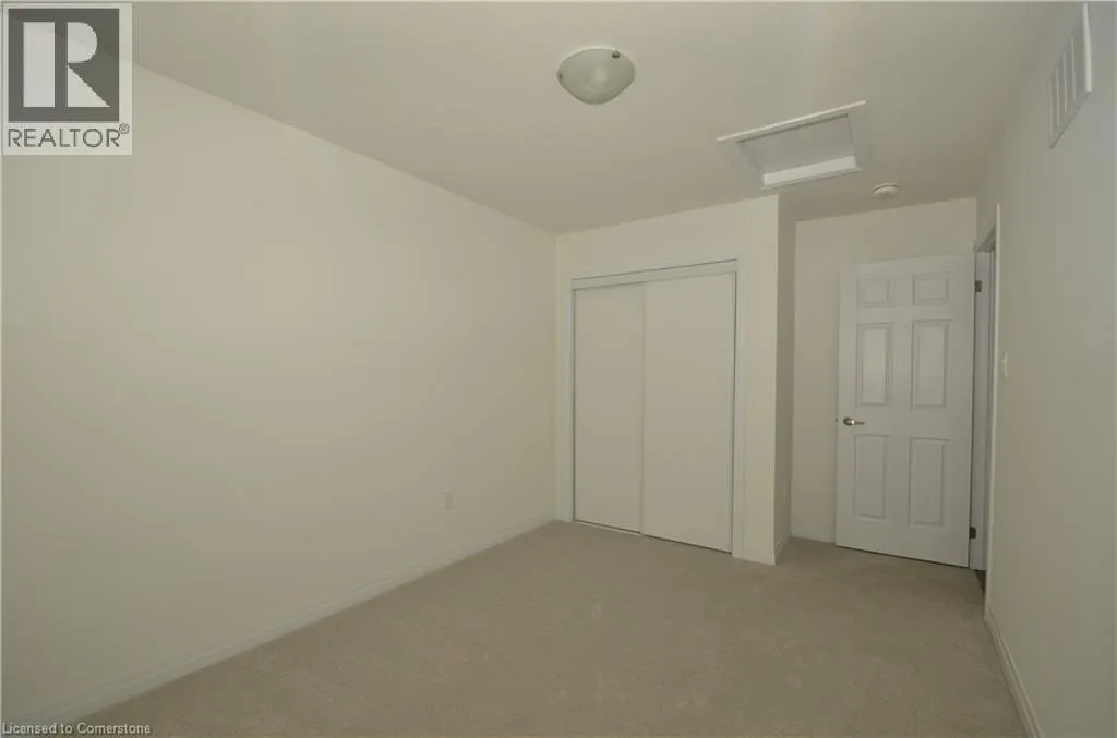 10 HERITAGE Way