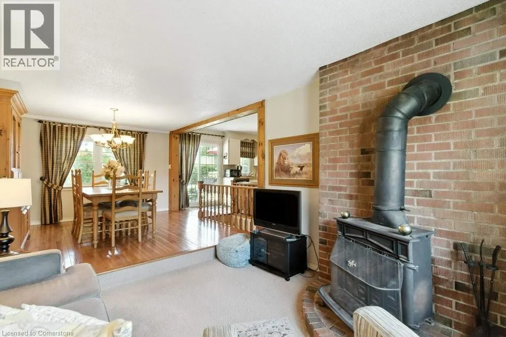 207 BROKER Drive