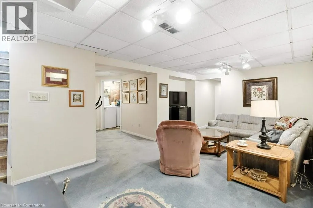 207 BROKER Drive