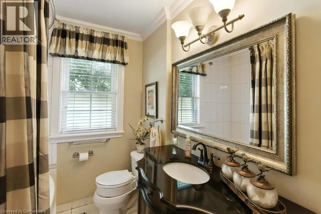 207 BROKER Drive