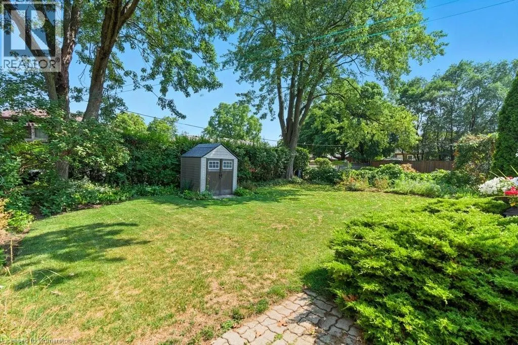 207 BROKER Drive