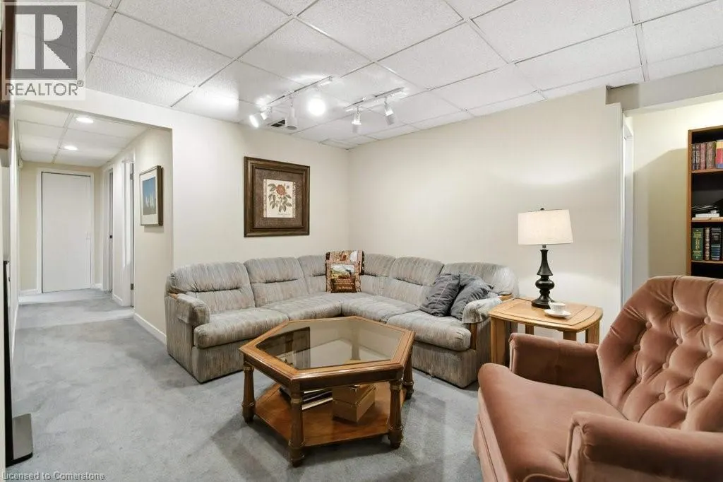 207 BROKER Drive
