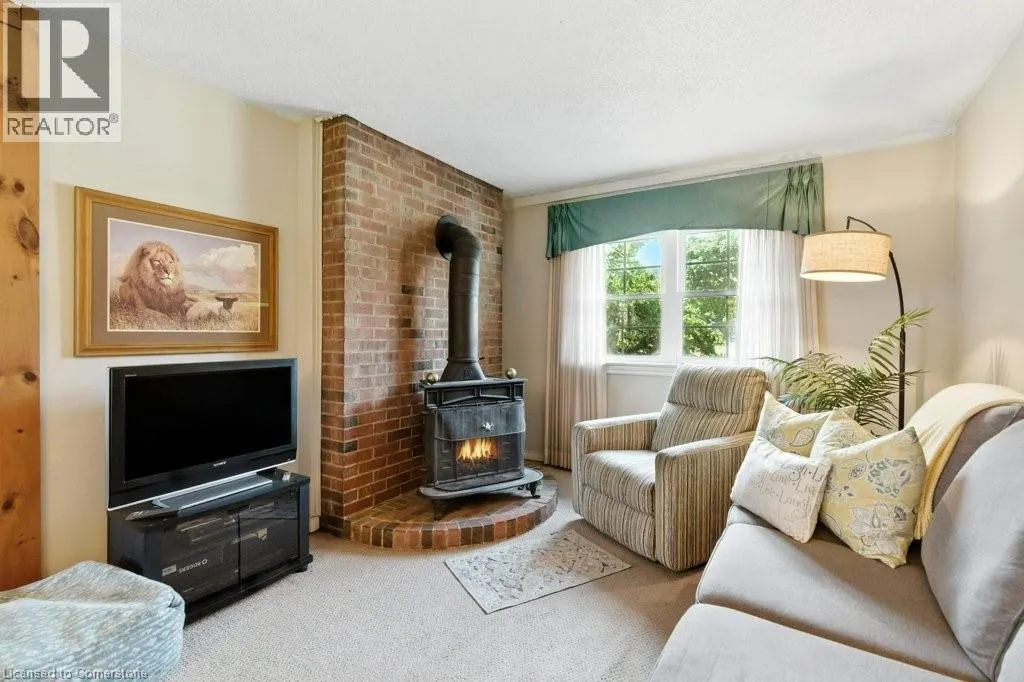 207 BROKER Drive