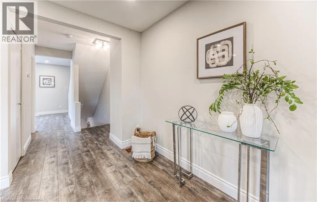 425 KEATS Way Unit# 4, #4