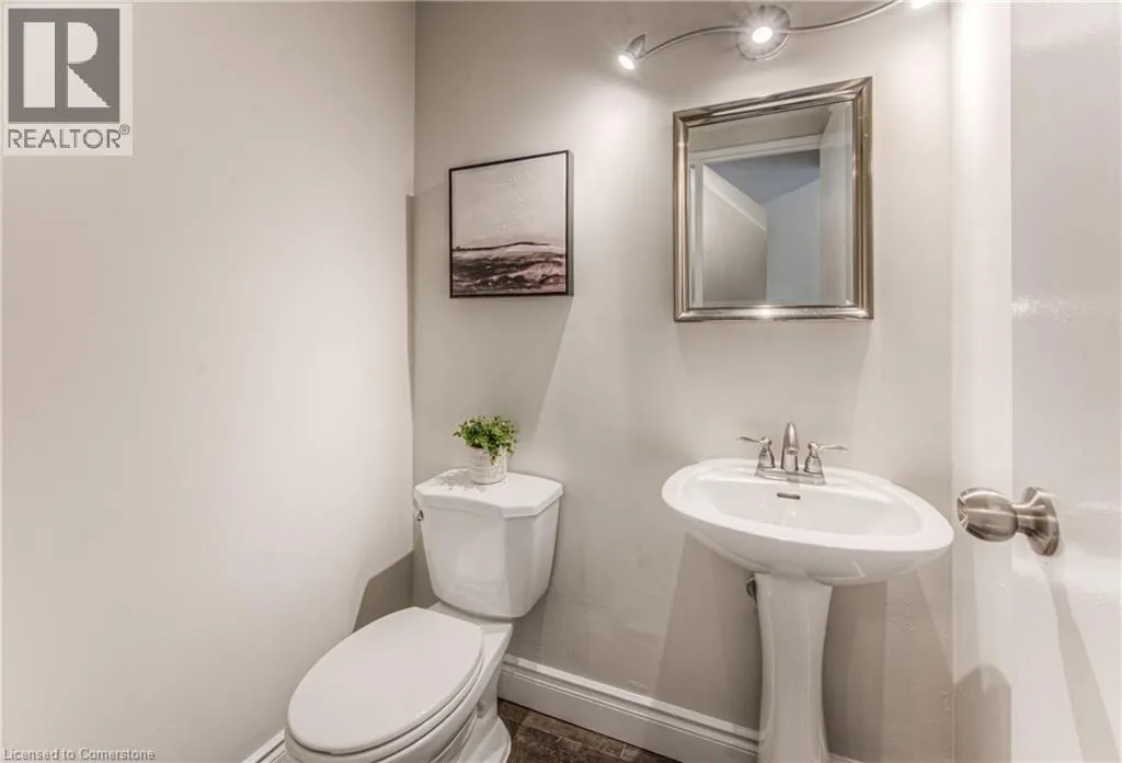 425 KEATS Way Unit# 4, #4