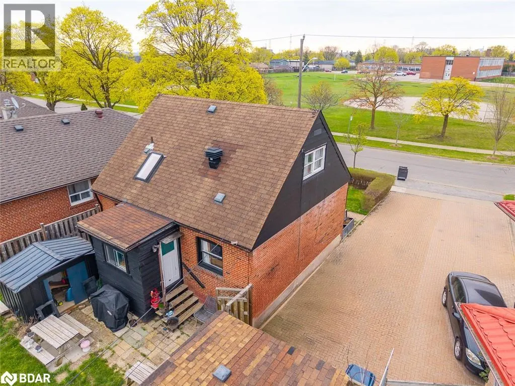 65 BARRHEAD Crescent