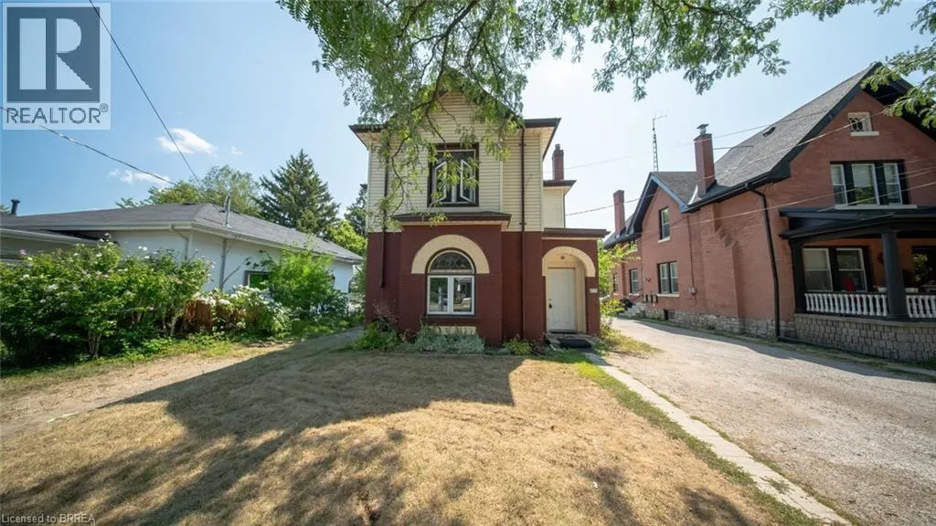215 NELSON Street