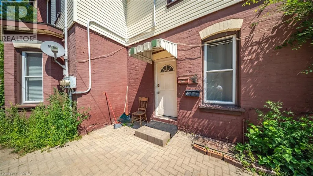 215 NELSON Street