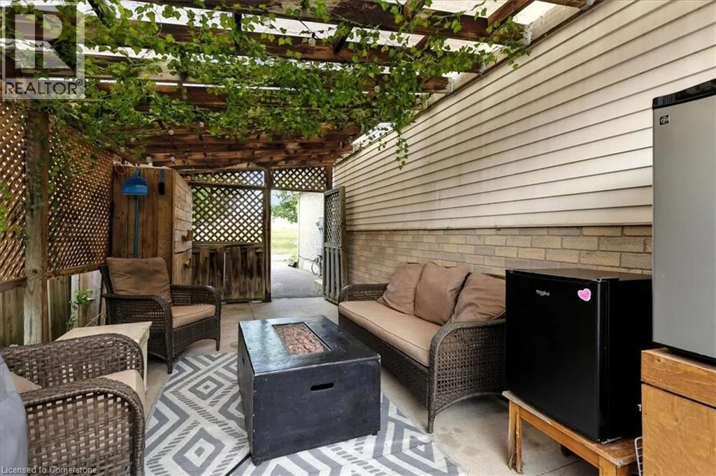 87 OLD CARRIAGE Drive