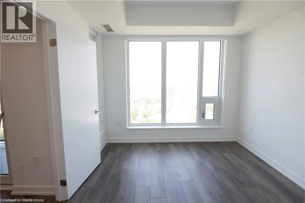 15 WELLINGTON Street S Unit# 2510, #2510