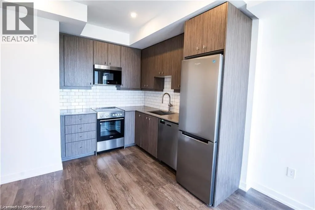 15 WELLINGTON Street S Unit# 2510, #2510