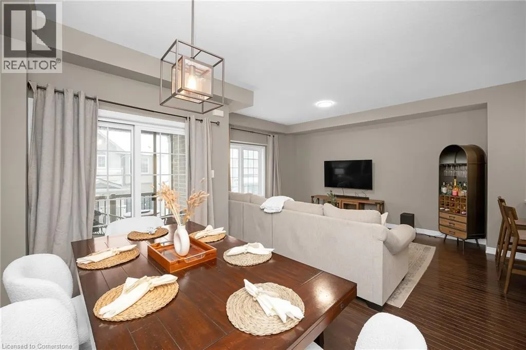 215 DUNDAS Street E Unit# 29, #29