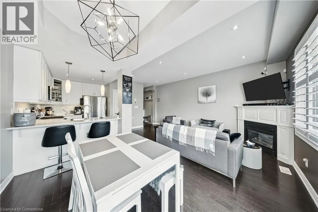 22 MADONNA Drive