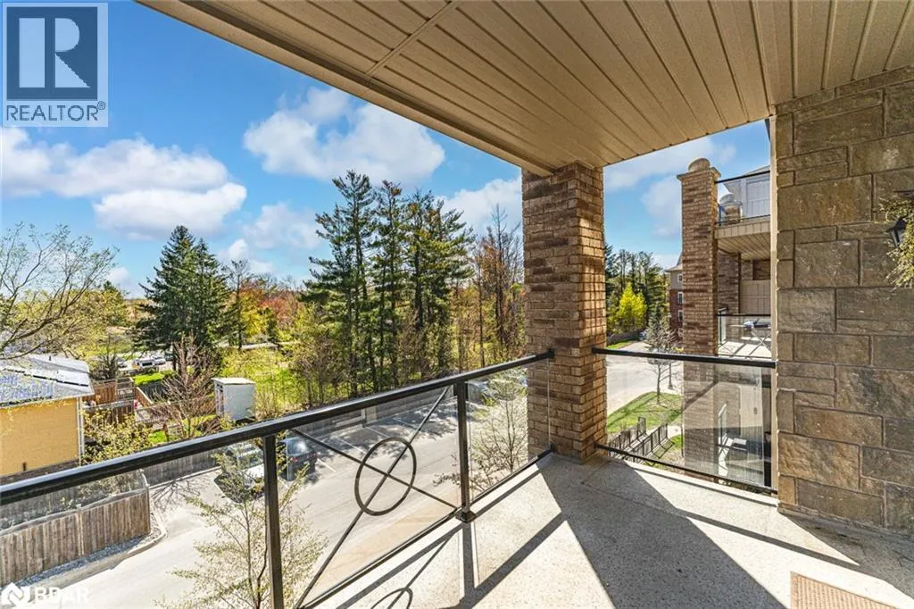 45 FERNDALE Drive S Unit# 305, #305