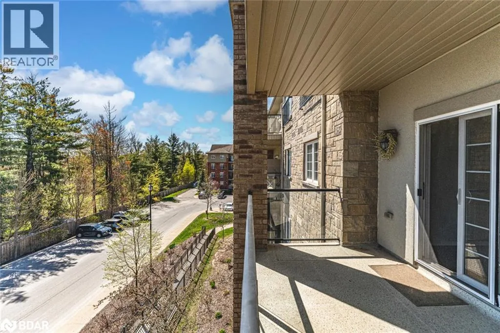 45 FERNDALE Drive S Unit# 305, #305