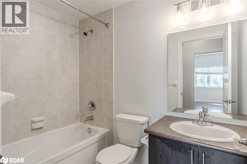 45 FERNDALE Drive S Unit# 305, #305