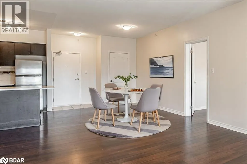45 FERNDALE Drive S Unit# 305, #305