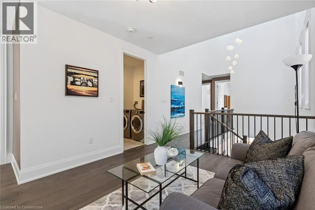 1467 EVEREST CRESCENT