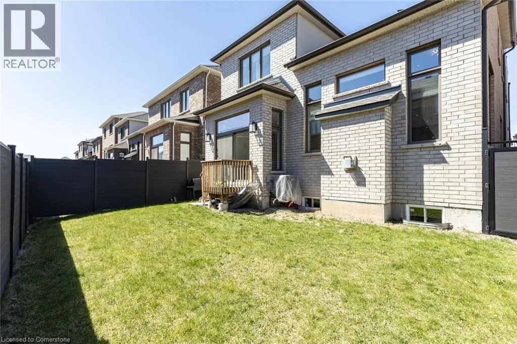 1467 EVEREST CRESCENT
