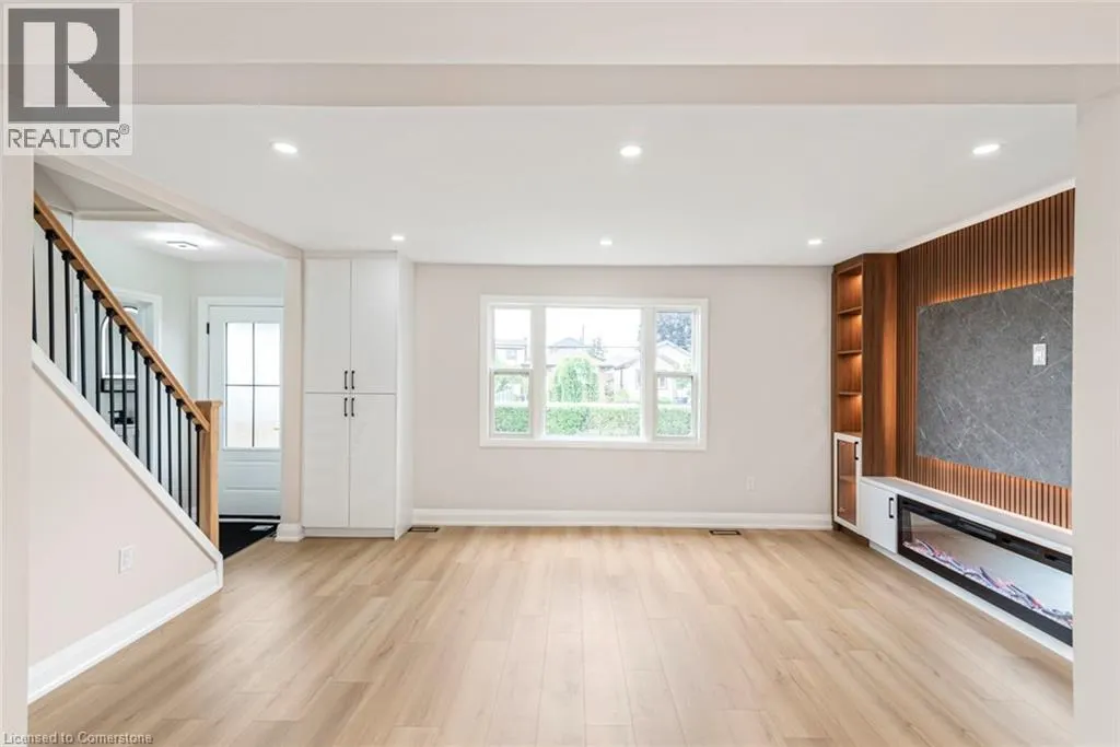 588 BARNABY Street