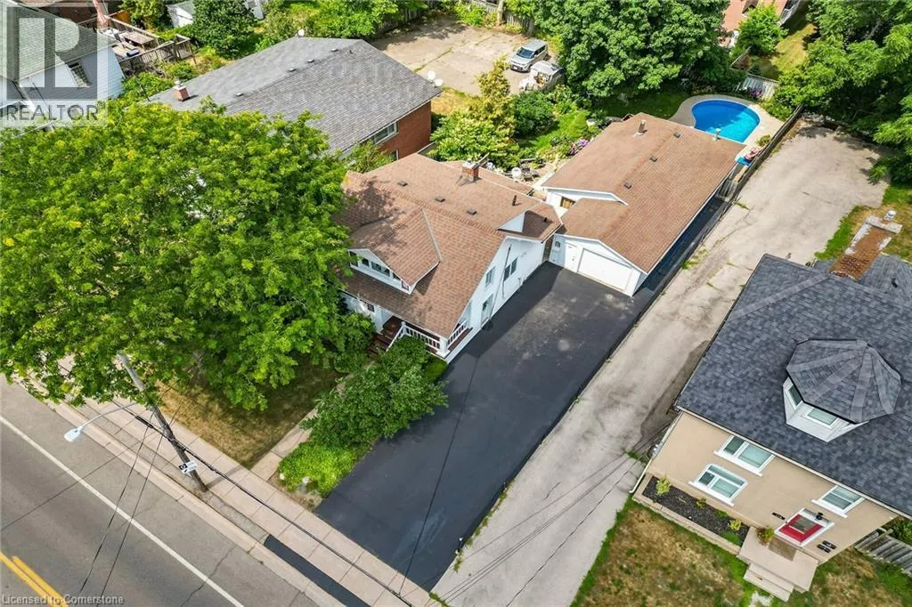 110 LIVINGSTON Avenue