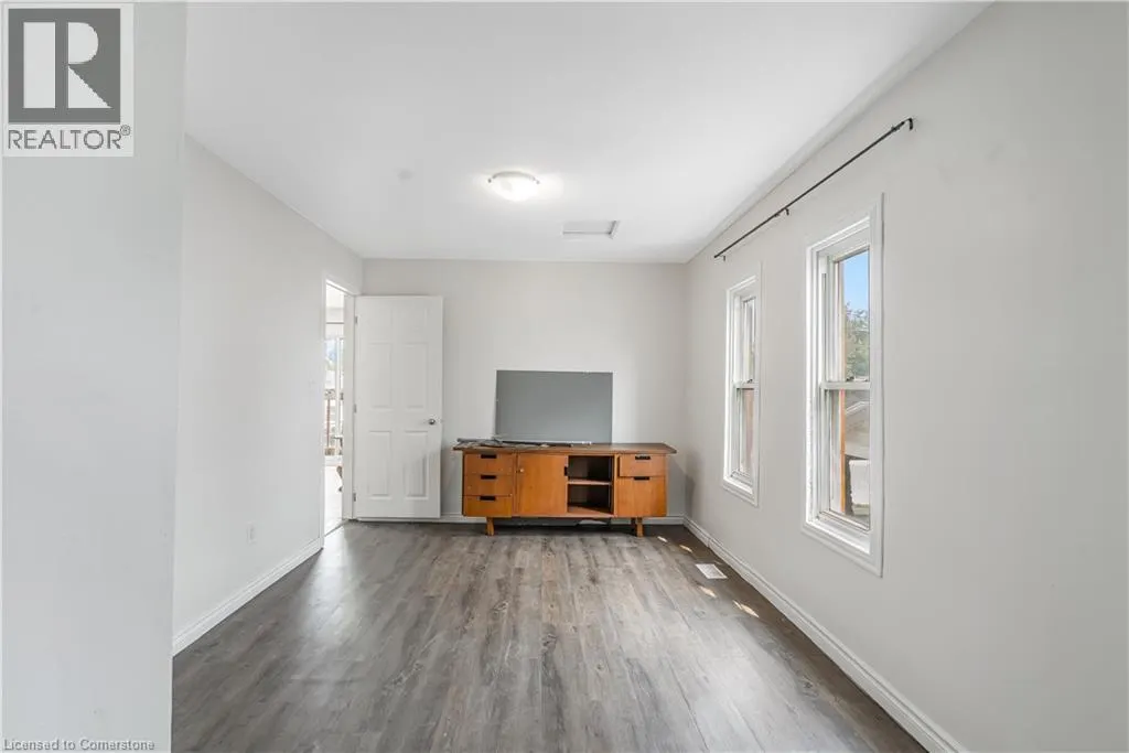 237 ST. JULIEN Street