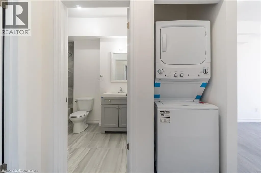 107 VICTORIA Avenue N Unit# 1, #1