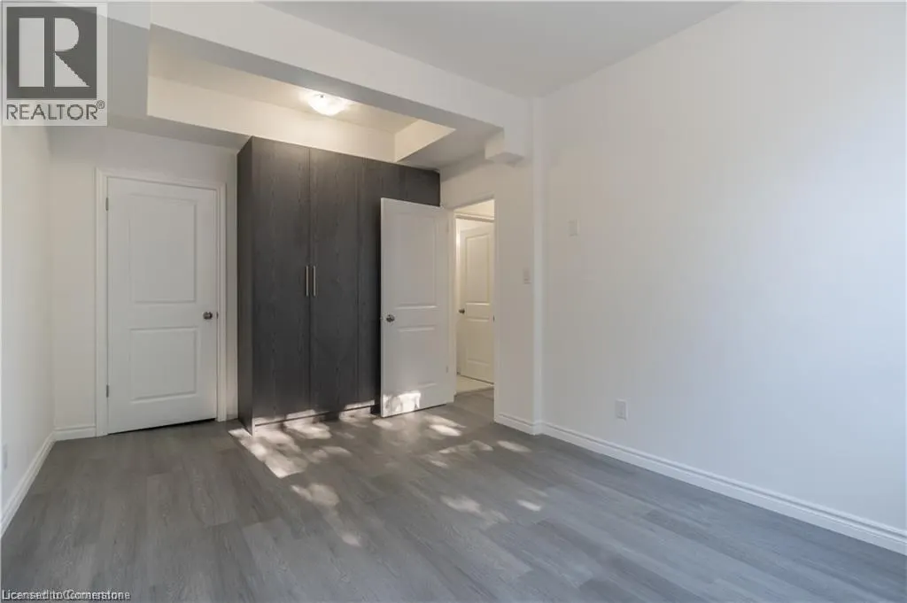 107 VICTORIA Avenue N Unit# 1, #1