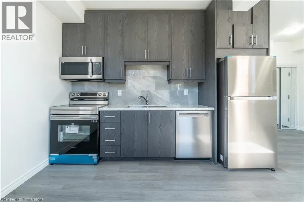 107 VICTORIA Avenue N Unit# 1, #1