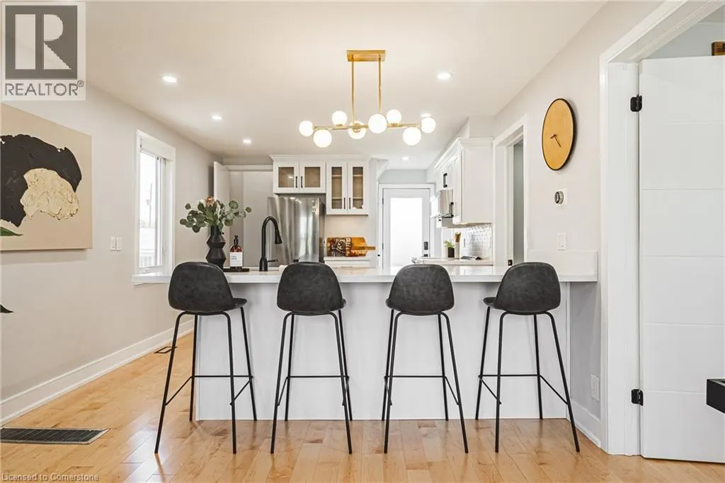 2016 BARTON Street E
