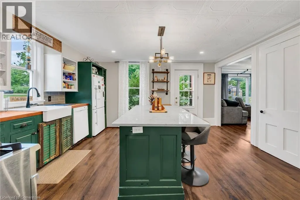 110 WOODLEY Road
