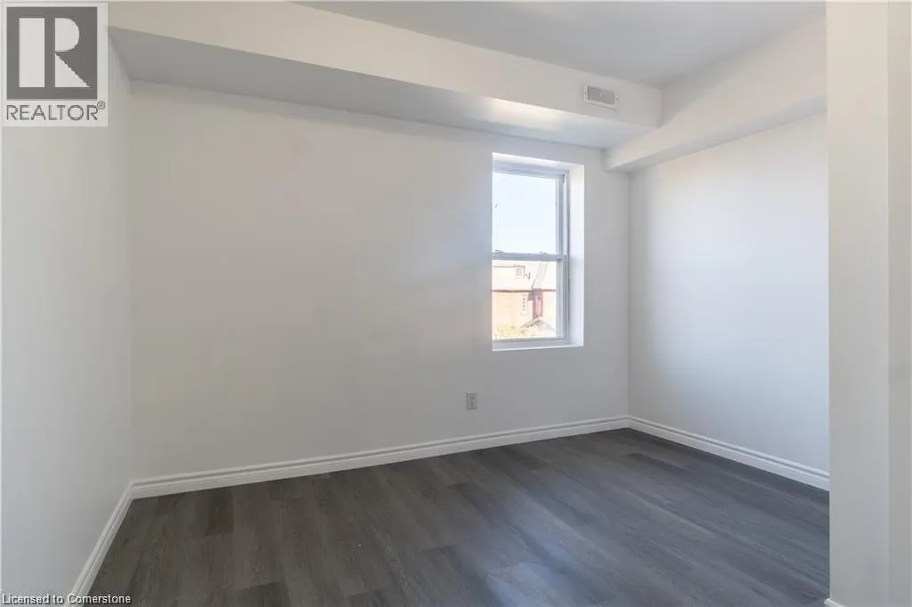 107 VICTORIA Avenue N Unit# 2, #2