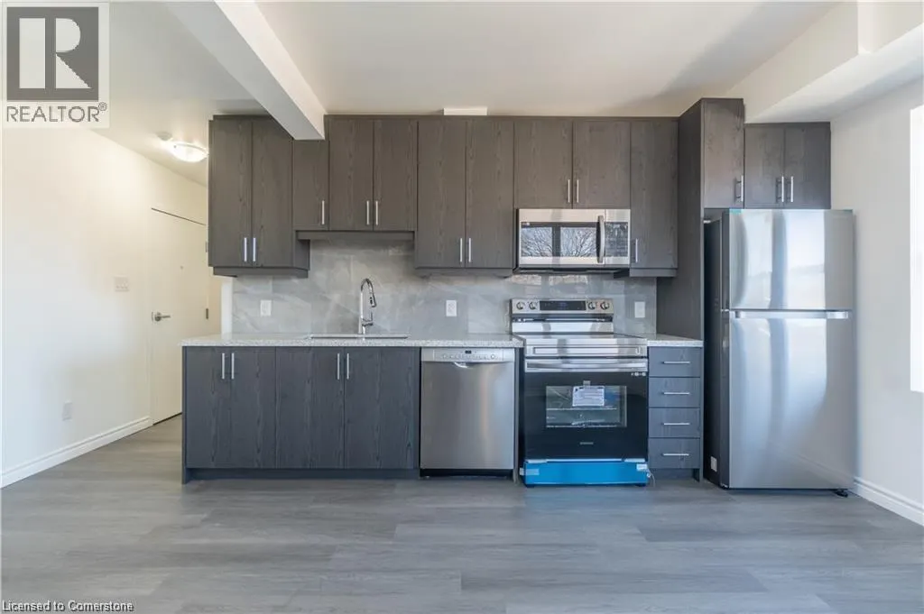 107 VICTORIA Avenue N Unit# 2, #2