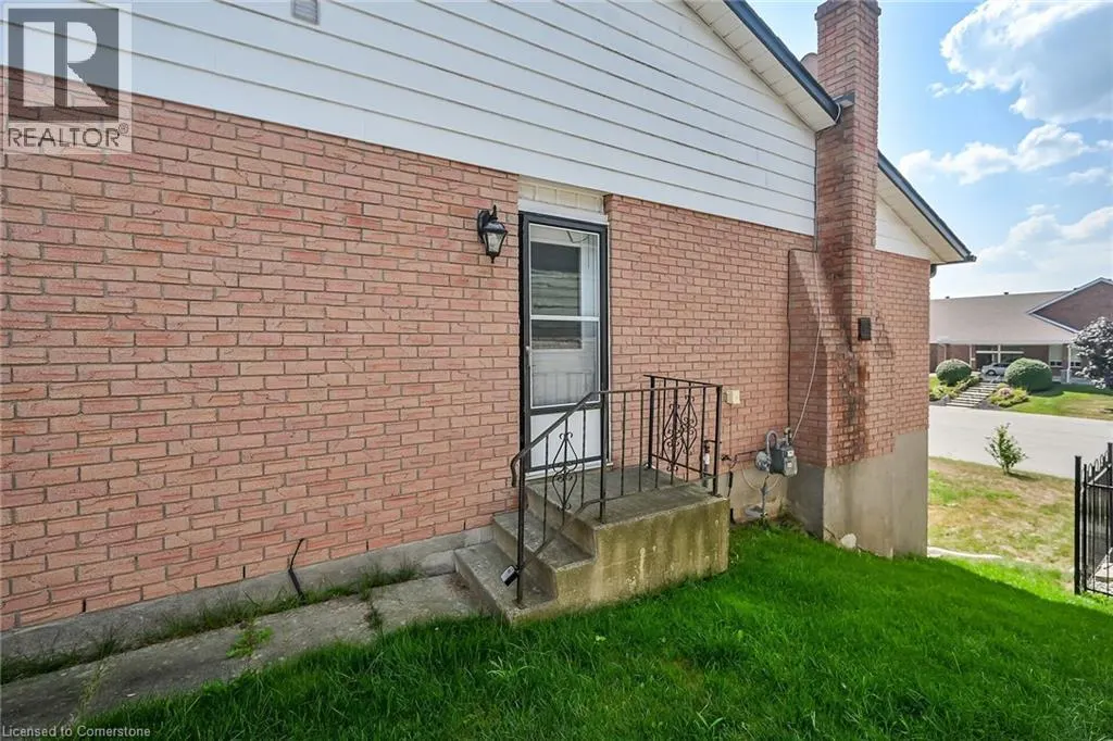 30 CARRIAGE Road