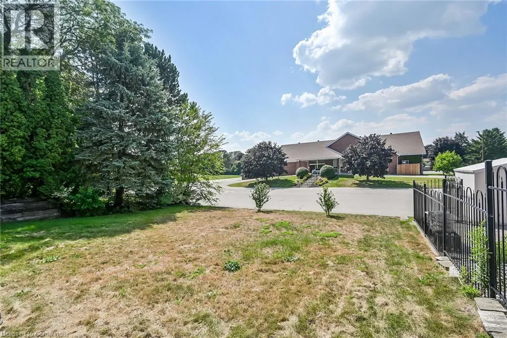 30 CARRIAGE Road