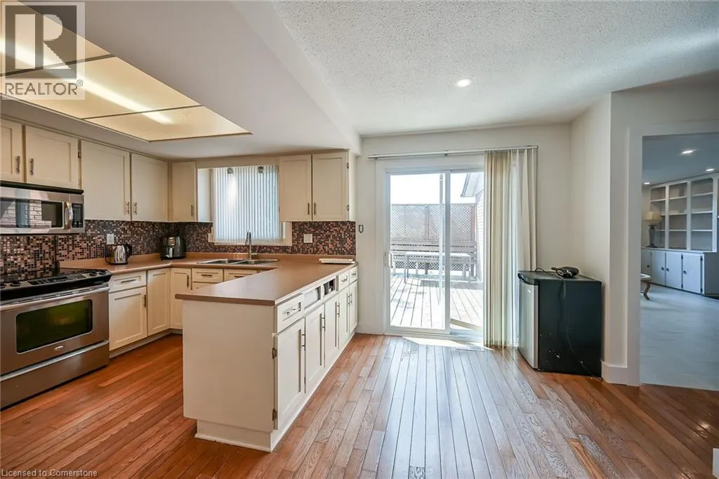 30 CARRIAGE Road