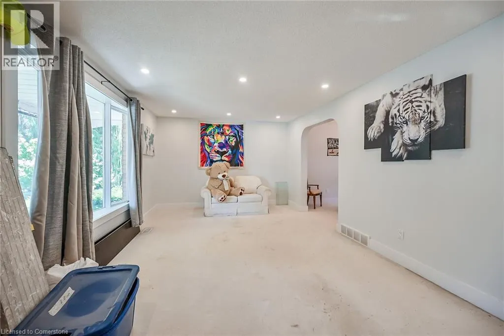 30 CARRIAGE Road
