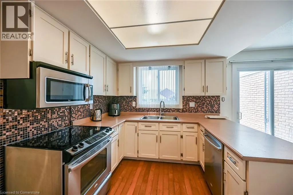 30 CARRIAGE Road