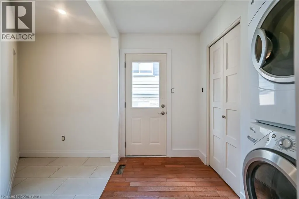 30 CARRIAGE Road