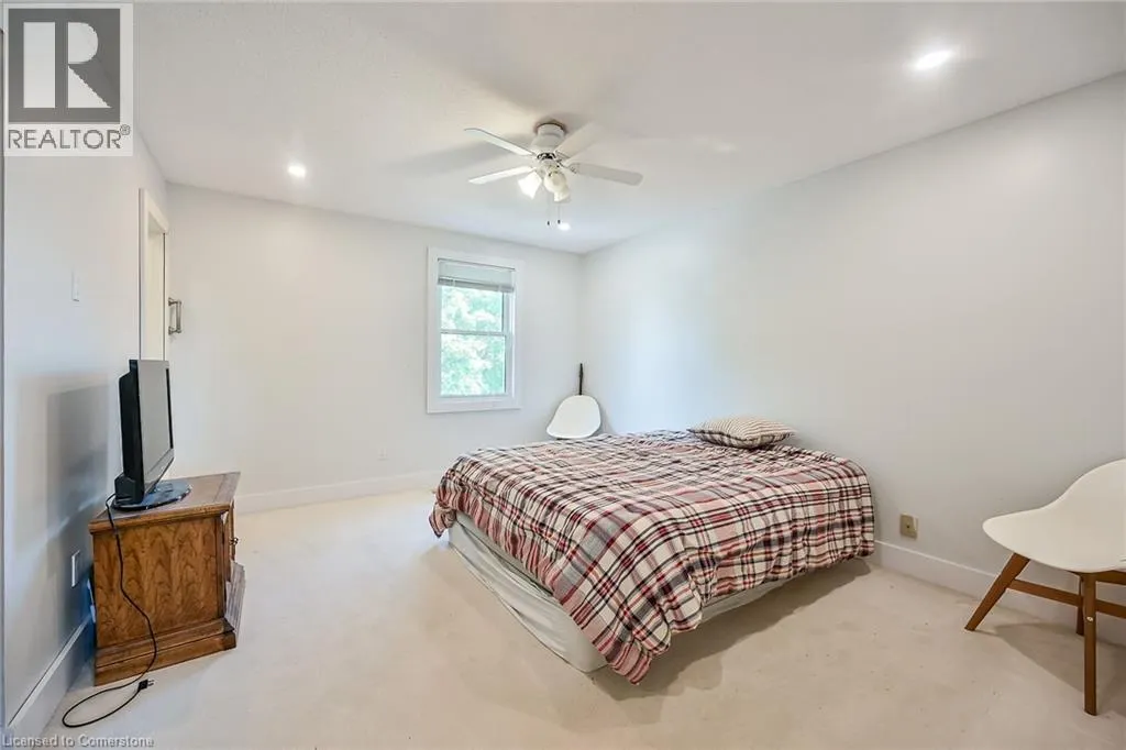 30 CARRIAGE Road