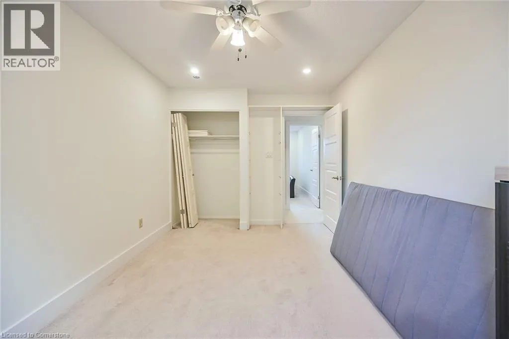 30 CARRIAGE Road